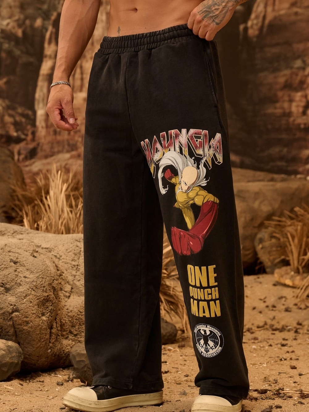 2017 - One Punch Man Sweats